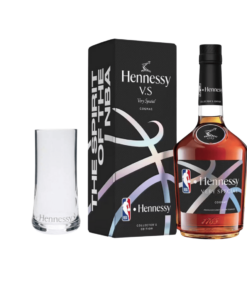 קוניאק הנסי vs מהדורה מוגבלת וכוס ממותגת מתנה